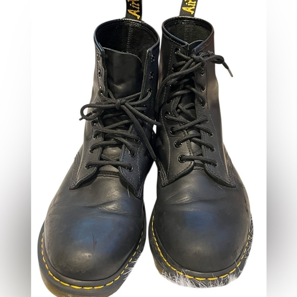 Dr. Martens Black Lace-Up Boots for men size 12 - Picture 2 of 8